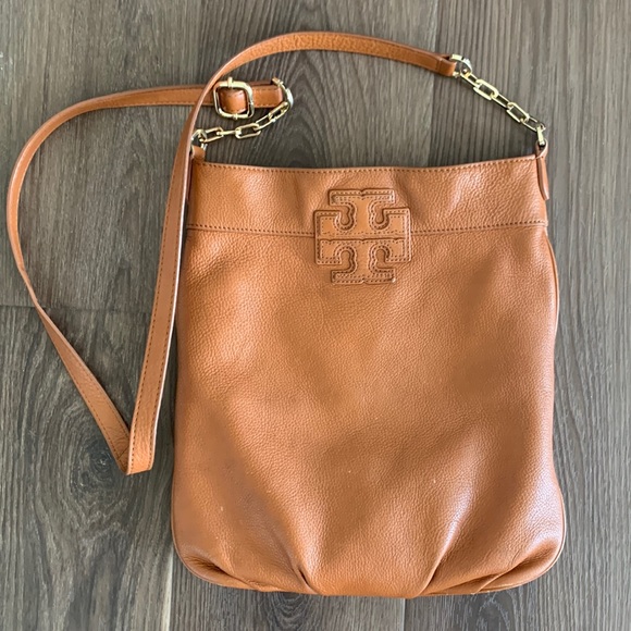 Tory Burch Handbags - Tory Burch Stacked T Large Crossbody